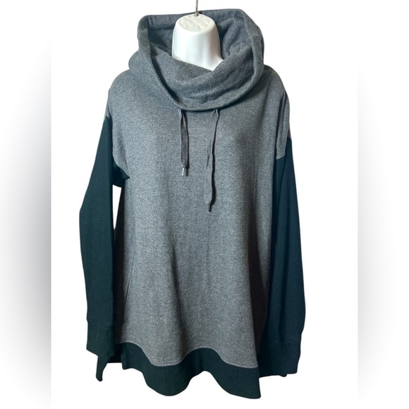 Soft Surroundings Tops - SOFT SURROUNDINGS Pullover Gray Black Colorblock Cowl Neck Women’s M Cozy